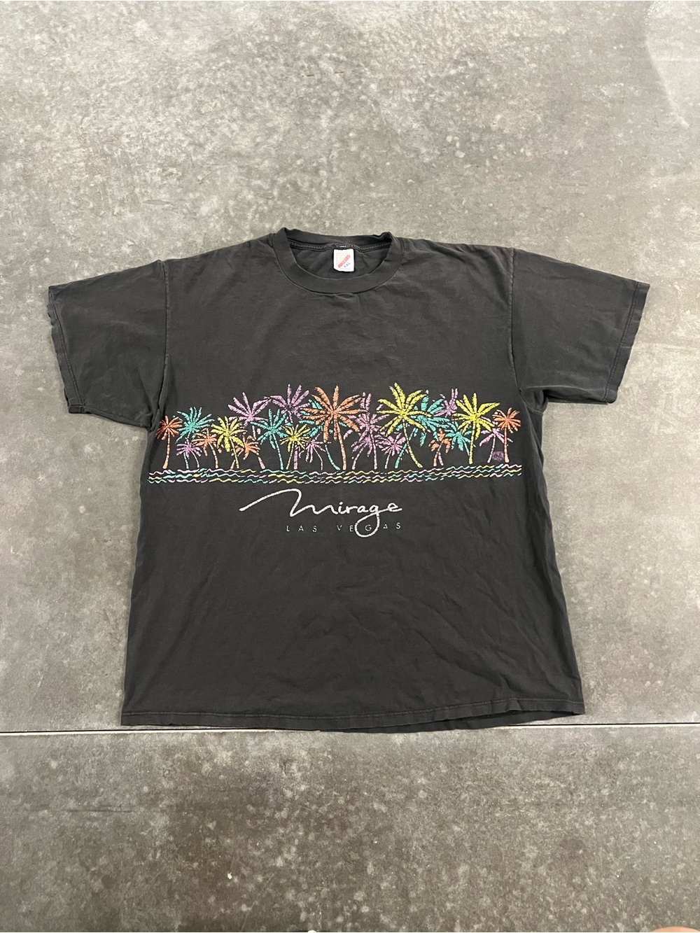 Vintage 90s Distressed Mirage Las Vegas Wrap Around Palm Tree T-Shirt